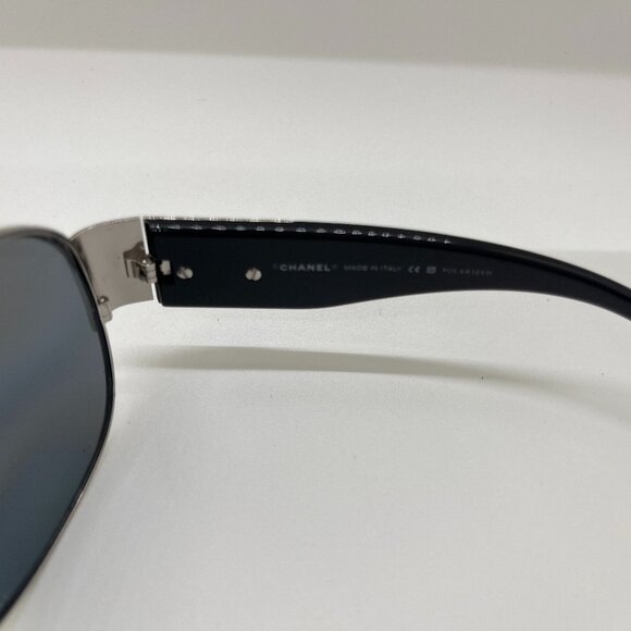 Chanel Aviator Sunglasses silver with grey lenses and serial number - Picture 8 of 8